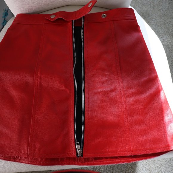 X Revolve High Waisted Zip Skirt in Red - Picture 5 of 6